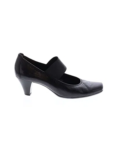 Pre-owned Paul Green Heels In Black