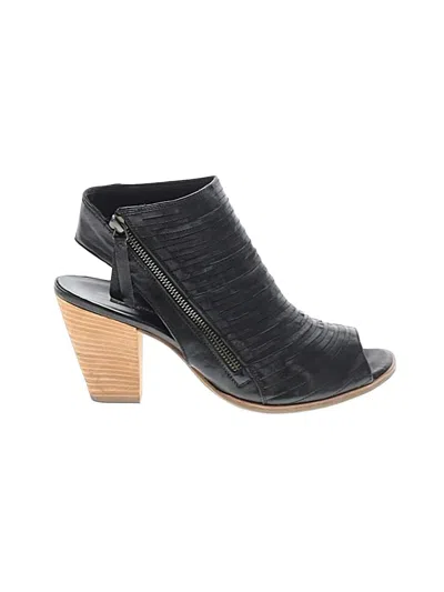 Pre-owned Paul Green Heels In Black