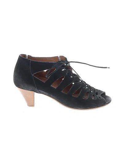 Pre-owned Paul Green Heels In Black