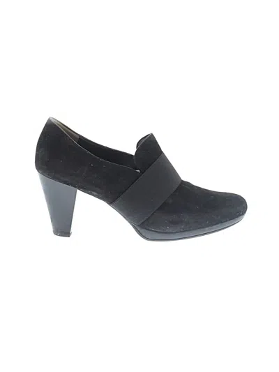Pre-owned Paul Green Heels In Black