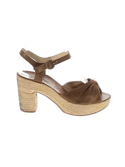 Pre-owned Paul Green Heels In Brown