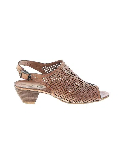 Pre-owned Paul Green Heels In Brown