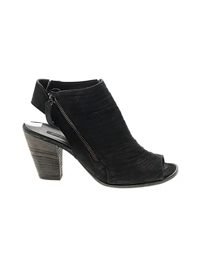 Pre-owned Paul Green Sandals In Black
