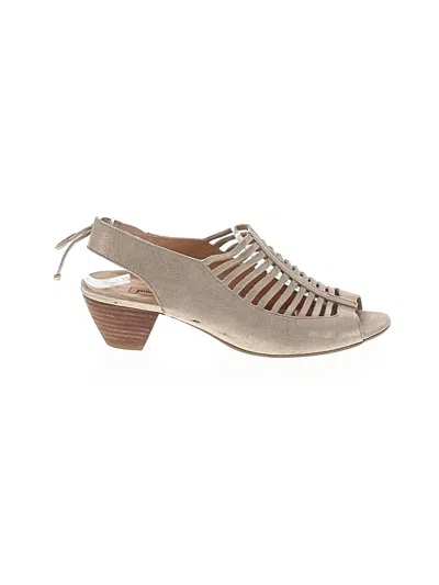 Pre-owned Paul Green Sandals In Gold