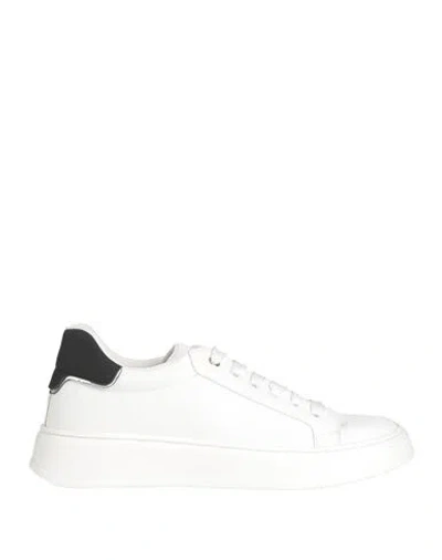 Paul Pierce Woman Sneakers White Size 10 Leather