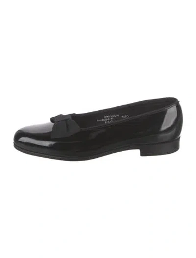 Pre-owned Paul Stuart Patent Leather Bow Accents Dress Loafers In Black