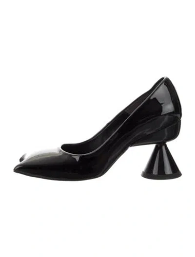 Pre-owned Paula Canovas Del Vas Patent Leather Pumps In Black