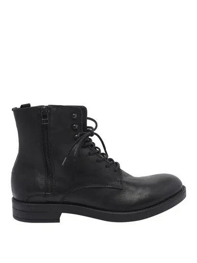 Pawelk's Booties In Black