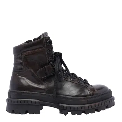 Pawelk's Boots In Brown