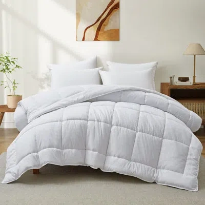 Peace Nest All-season Hypoallergenic Polyester Down Alternative Comforter In White