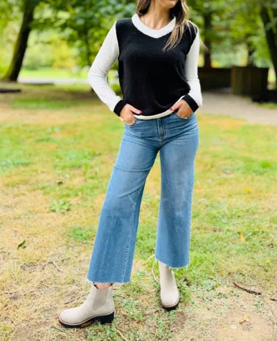 Peace Of Cloth V-neck Top In Black