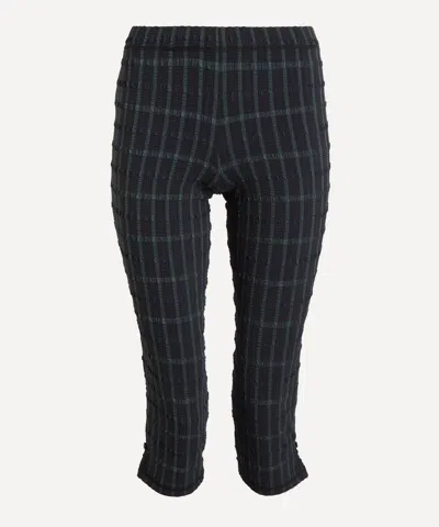 Peachy Den Women's Cindy Capri Shorts In Black