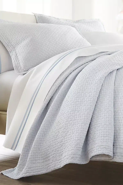 Peacock Alley Juliet Matelassé Lightweight Coverlet In White