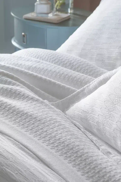 Peacock Alley Newport Blanket In White