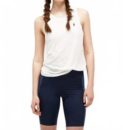 Peak Performance Delta Tank Top In White