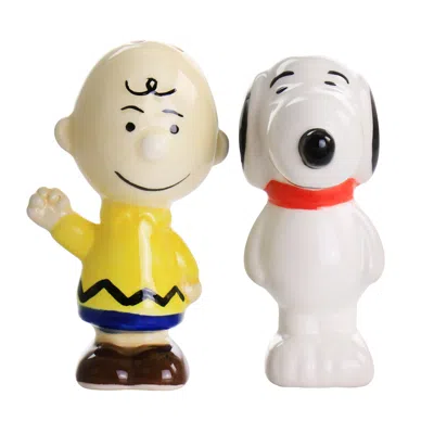 Peanuts Classical Pals Charlie Brown And Snoopy Figurine Salt And Pepper Shaker Set In Multi