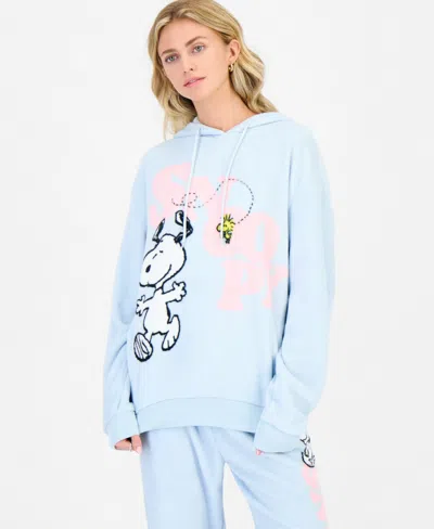 Peanuts Juniors' Snoopy Cozy Fleece Graphic Hoodie In Blue