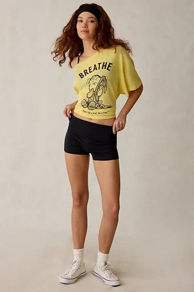 Peanuts Uo Exclusive Courtney Graphic Off-the-shoulder Oversized Tee In Yellow, Women's At Urban Outfitters