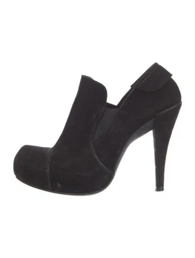 Pre-owned Pedro Garcia Suede Pumps In Black