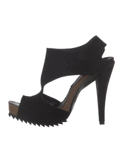 Pre-owned Pedro Garcia Suede Pumps In Black