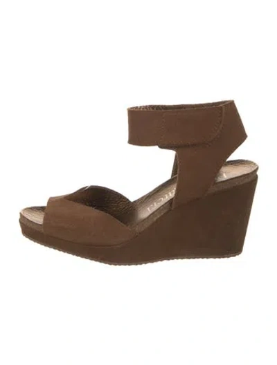Pre-owned Pedro Garcia Suede Sandals In Brown