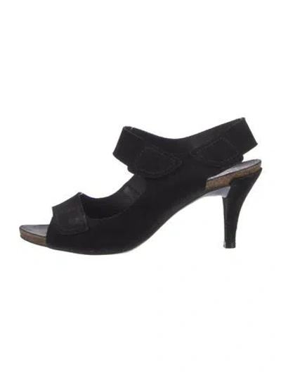 Pre-owned Pedro Garcia Suede Slingback Pumps In Black