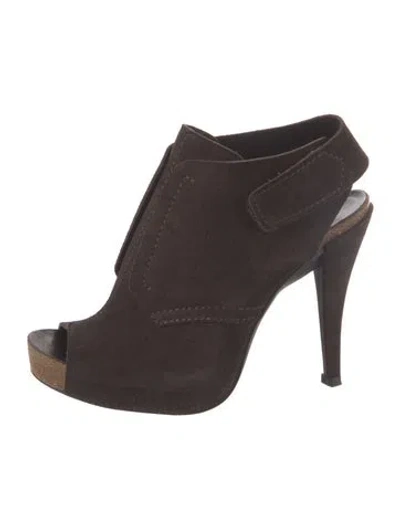 Pre-owned Pedro Garcia Suede Slingback Pumps In Brown