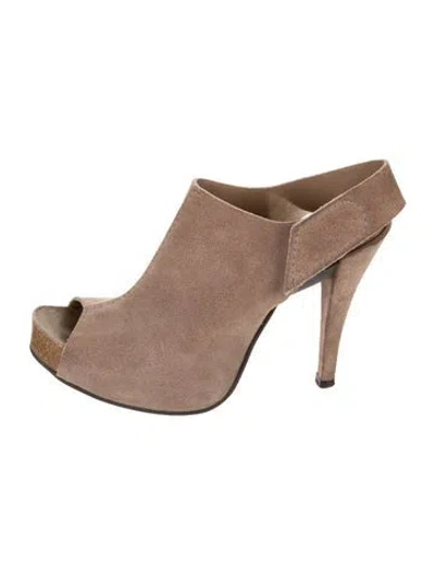 Pre-owned Pedro Garcia Suede Slingback Pumps In Neutrals