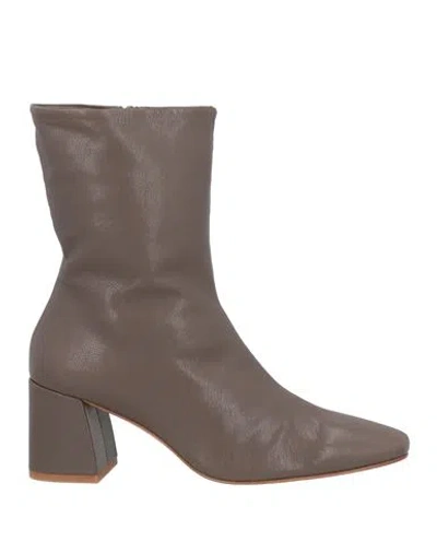 Pedro Garcia Pedro García Woman Ankle Boots Taupe Size 6.5 Leather In Grey