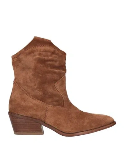 Pedro Garcia Pedro García Woman Ankle Boots Tan Size 6 Leather In Brown