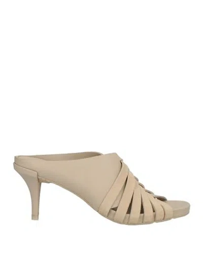 Pedro Garcia Pedro García Woman Sandals Beige Size 8 Leather