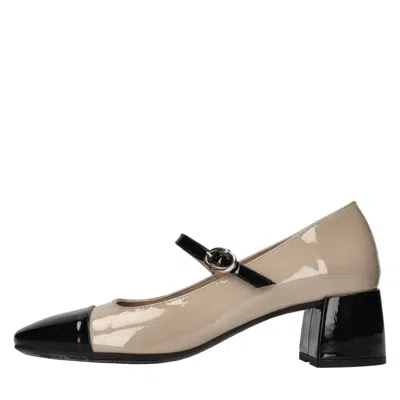 Pedro Miralles With Heel In Multi