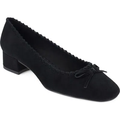 Pelle Moda Novie Leather Pump In Black
