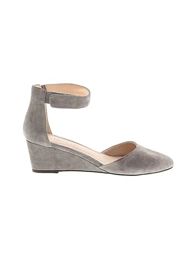 Pre-owned Pelle Moda Wedges In Gray