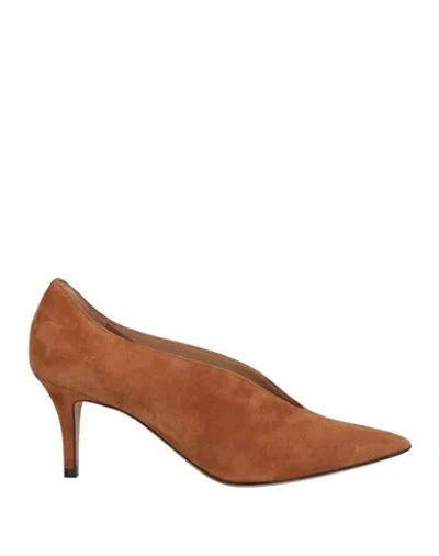 Pellico Woman Pumps Camel Size 6 Leather In Beige