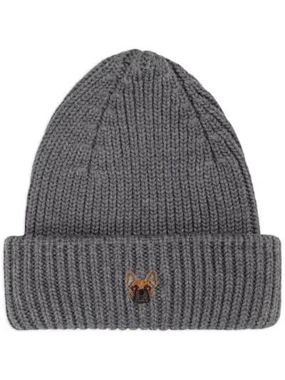 Pelo Foundation Bouledogue Patch Beanie In Grey