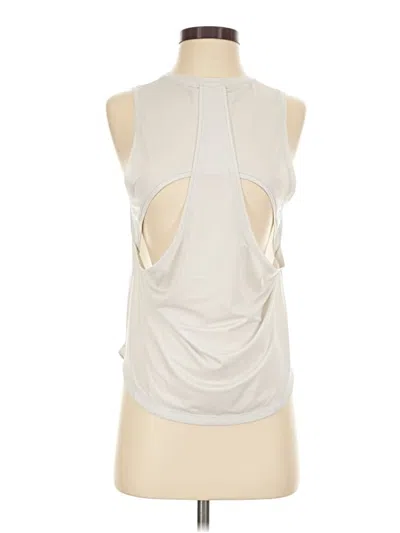 Pre-owned Peloton Sleeveless T-shirt In Ivory
