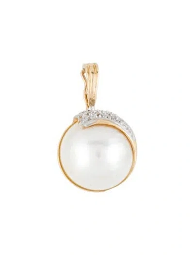 Pre-owned Pendant 14k Mabé Pearl & Diamond  In Multi