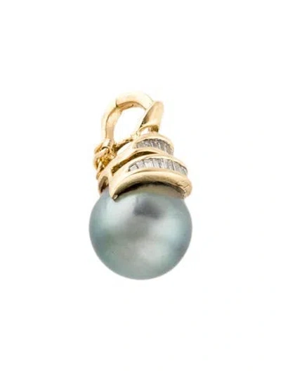 Pre-owned Pendant 18k Diamond & Pearl , 1" In Multi