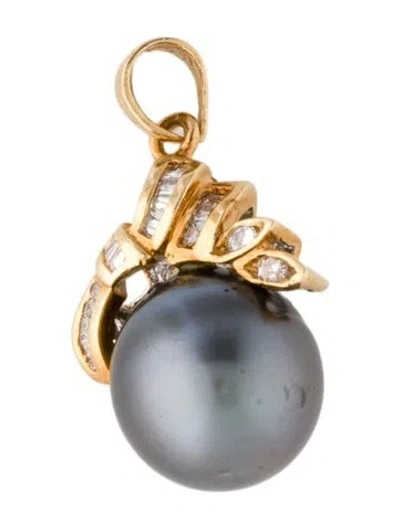 Pre-owned Pendant 18k Pearl & Diamond  In Multi