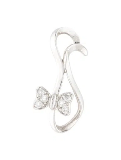 Pre-owned Pendant Chow Tai Fook 18k Diamond , 0.75" In Multi