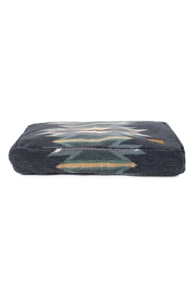 Pendleton Berber Napper Pet Bed In Multi