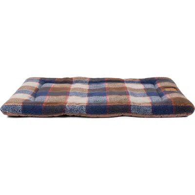 Pendleton Fleece Comfort Cushion In Mountain Plaid