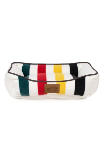 Pendleton Fleece Kuddler Pet Bed In Multi