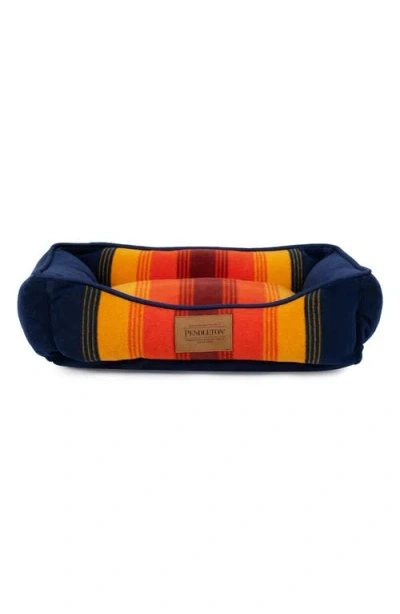 Pendleton Fleece Kuddler Pet Bed In Multi