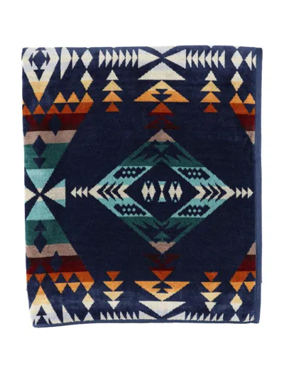 Pendleton Geometric Jacquard Cotton Towel In Diamond Peak