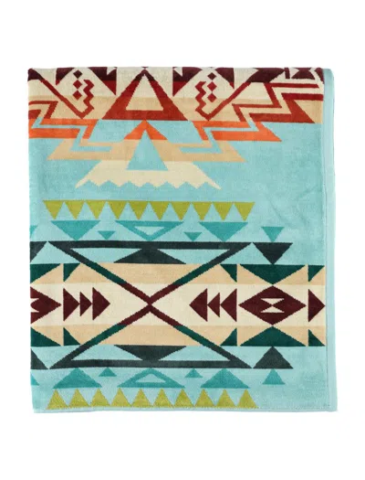 Pendleton Jacquard Bath Towel In Highland Peak Aqua