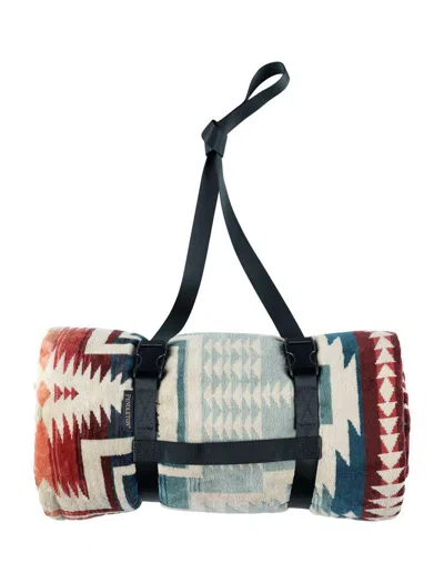 Pendleton Jacquard Beach Towel For Two