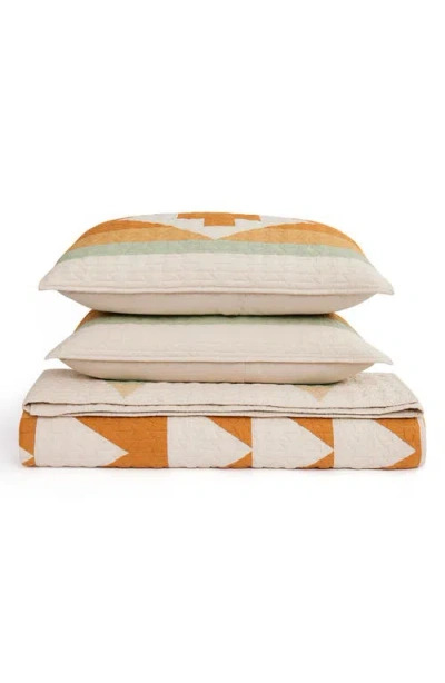 Pendleton Solstice Canyon Quilt & Shams Set In Orange