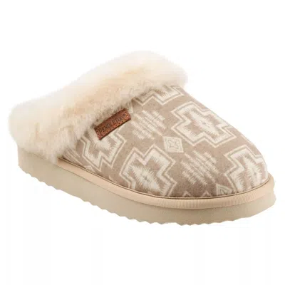 Pendleton Women's Harding Slipper In Sand In Multi